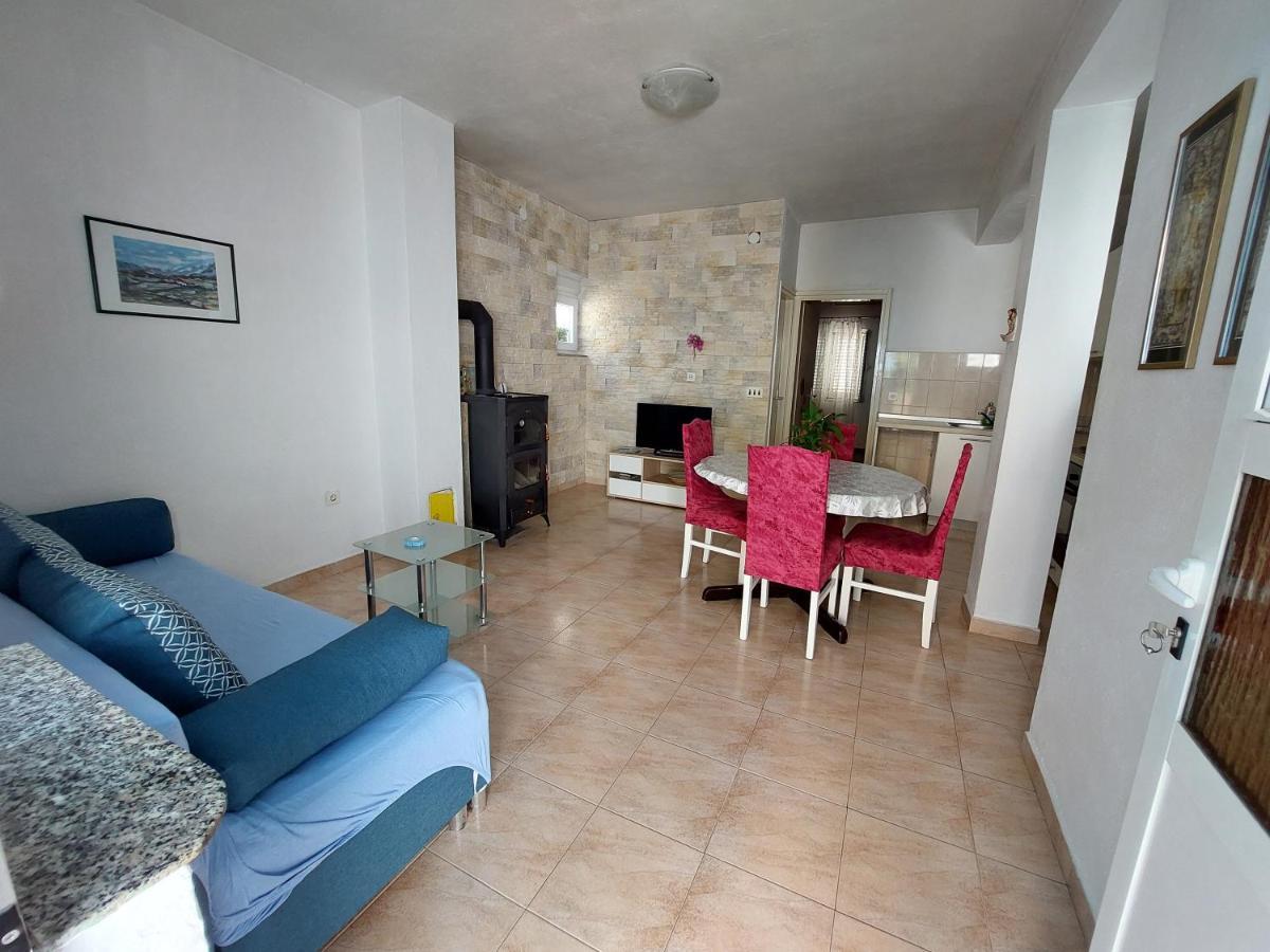 Apartman Lucija Seline Zewnętrze zdjęcie