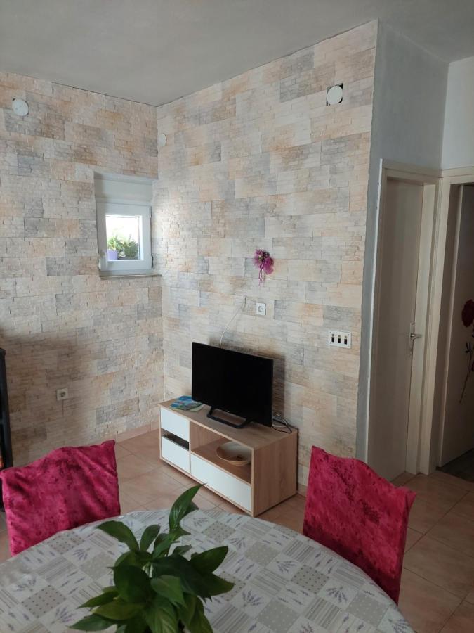 Apartman Lucija Seline Zewnętrze zdjęcie