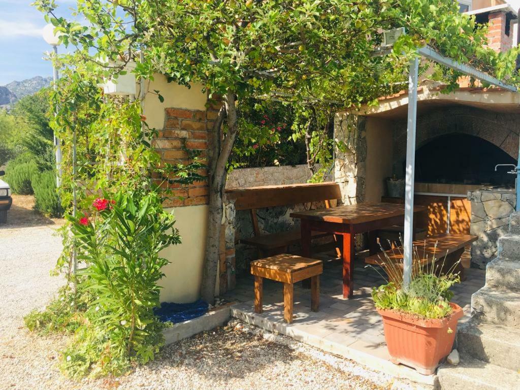 Apartman Lucija Seline Zewnętrze zdjęcie
